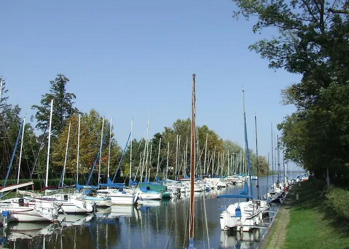 Fiorentina בית נופש Balatonkeresztúr